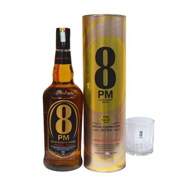 8 PM Premium Black Whisky 42.8%
